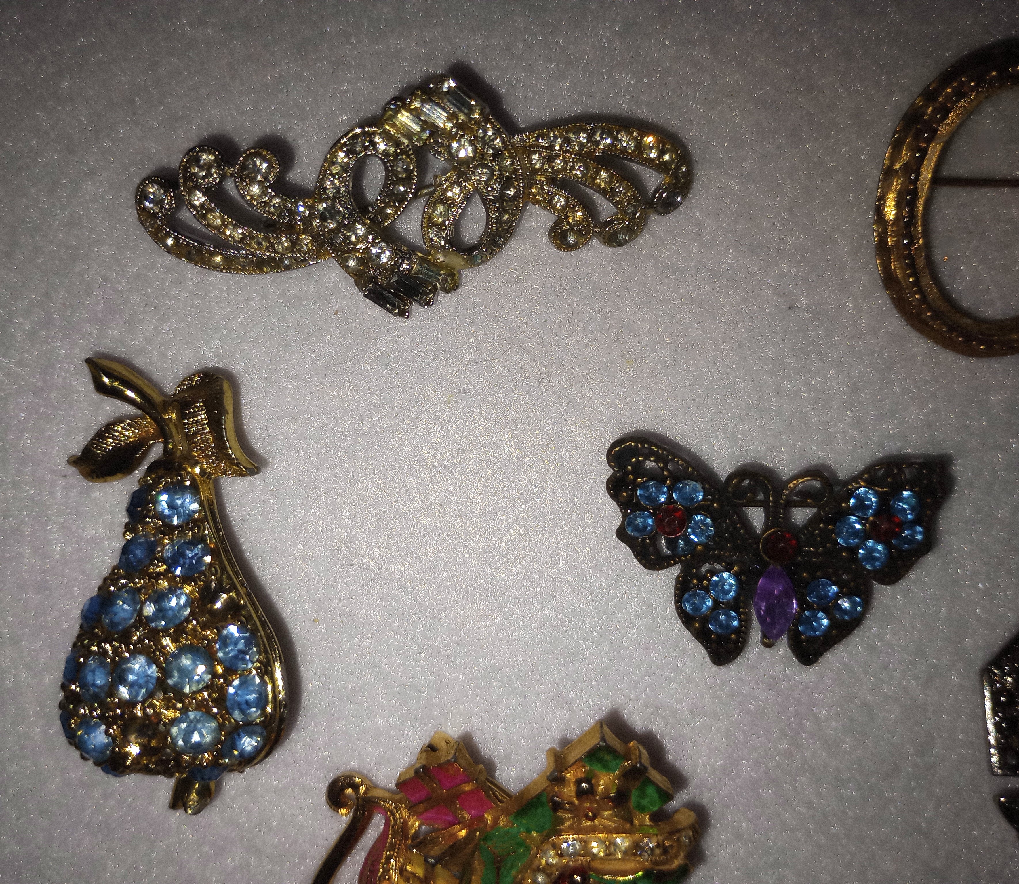 brooches